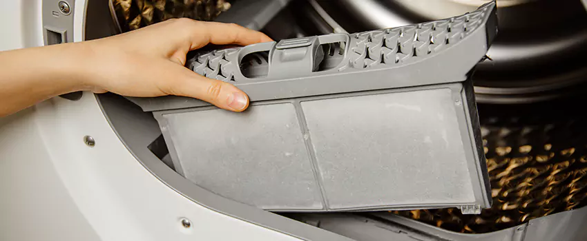 Signs Of A Clogged Dryer Lint Trap in Princeton, Florida
